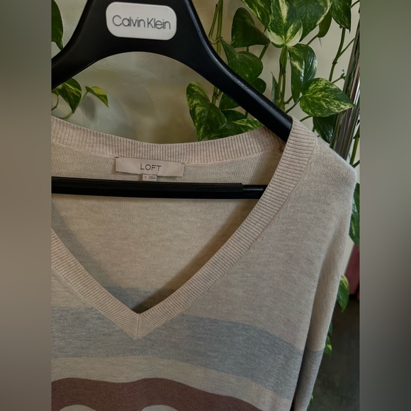 LOFT lightweight tunic sweater - Picture 2 of 2